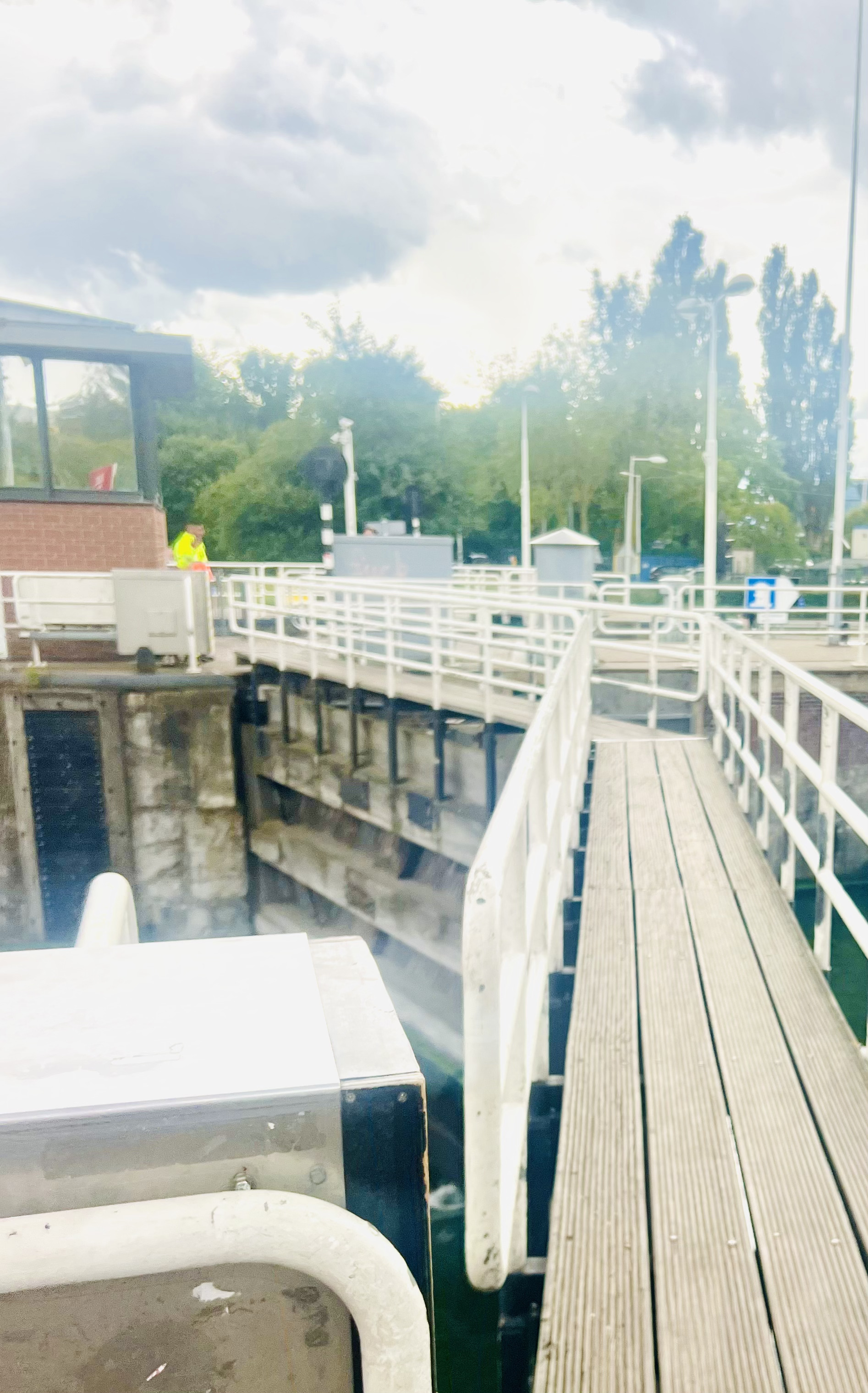 The sluis/lock bridge